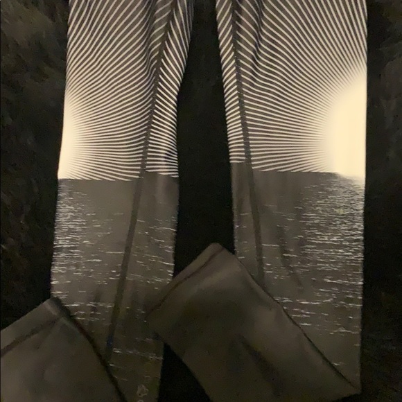 Leggings - Picture 2 of 3